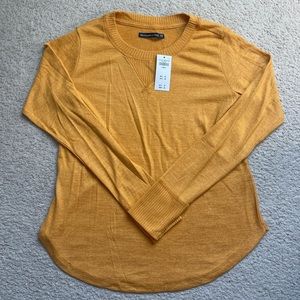 🆕 Abercrombie & Fitch Long Sleeve Top